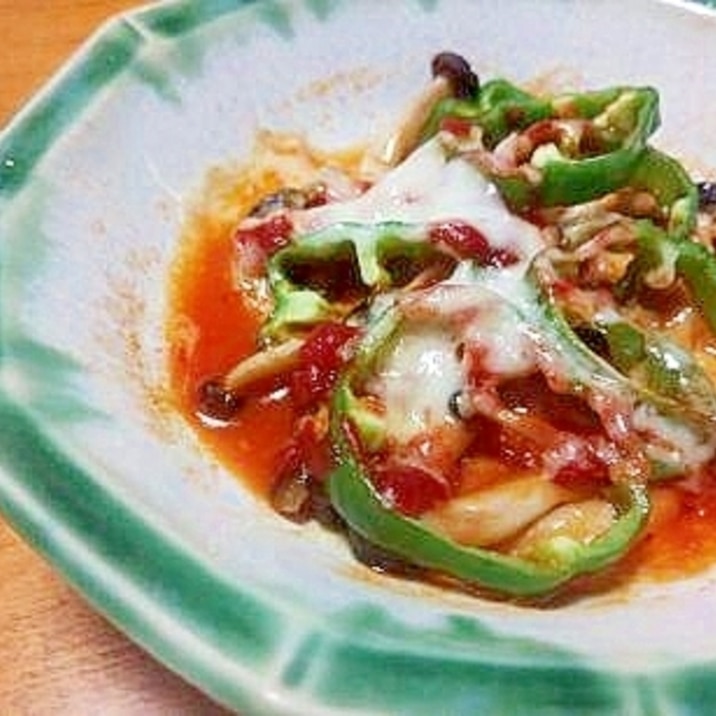 しめじと ピーマンの ケチャップ・チーズ蒸し